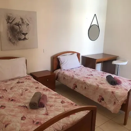 Apartment 3 Bedroom Apatment *